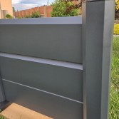 Lišta úhlová 30-45st.- hliník antracit pro lamelový plot